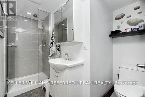 MAIN - 2286 DUFFERIN STREET , Toronto, Ontario M6E 3S3 5