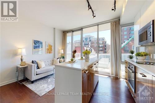 306 - 300 LISGAR STREET , Ottawa, Ontario K2P 0E2 3