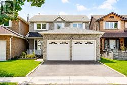 21 HALFMOON SQUARE Toronto, ON M1C 3V4