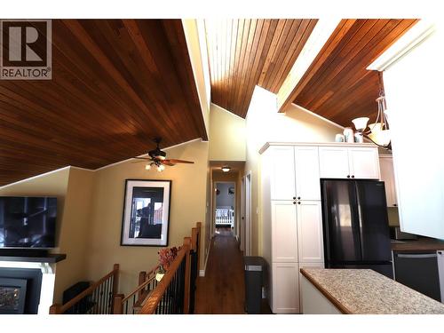 3702 9Th Avenue, Castlegar, BC 