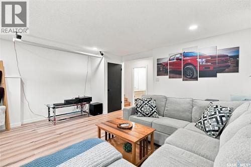 15 Rendek Crescent, Regina, SK 