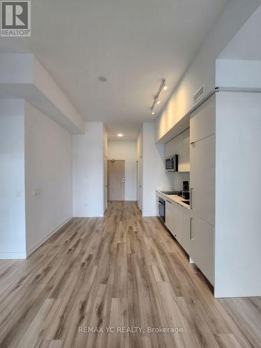 204 - 181 SHEPPARD AVENUE E , Toronto, Ontario M2N 3A6 4