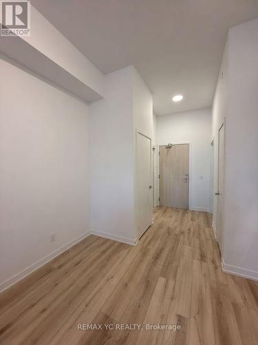 204 - 181 SHEPPARD AVENUE E , Toronto, Ontario M2N 3A6 5