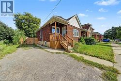 270 WEIR Street N Hamilton, ON L8H 5G3
