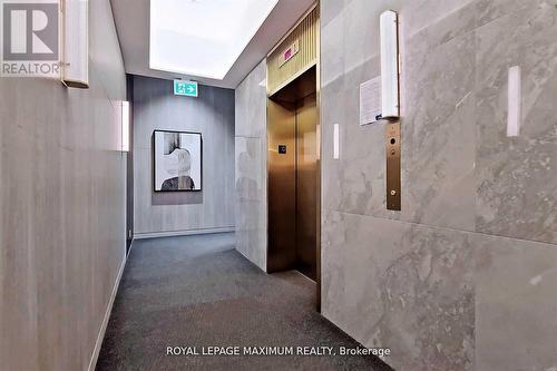 4907 - 898 PORTAGE PARKWAY , Vaughan, Ontario L4K 0J6 3