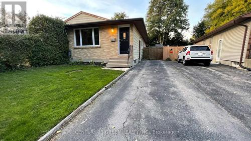 4 WENLOCK CRESCENT , London North, Ontario N6G 3B6 2