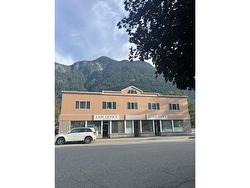 100 FORT STREET|Hope Hope, BC V0X 1L0