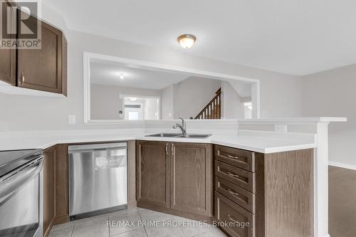 136 Lanceleaf Way, Ottawa, ON 