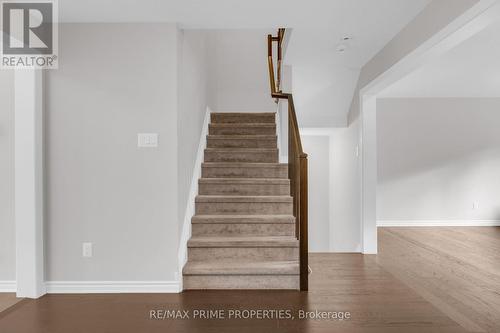 136 Lanceleaf Way, Ottawa, ON 