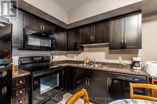 8B - 38 Howe Drive, Kitchener, ON 