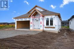 31 HAROLD AVENUE Severn, ON L0K 1E0