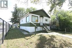 903 Robinson STREET  Regina, SK S4T 2M6
