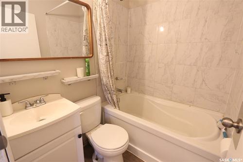 903 Robinson Street, Regina, SK 