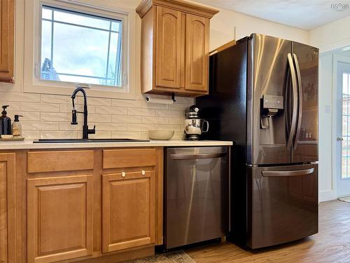 46 Donald Avenue, Amherst, NS 