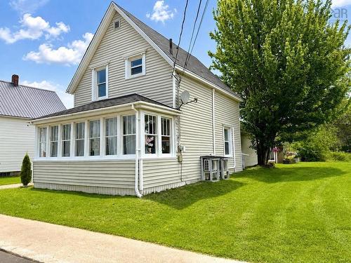 22 Chamberlain Street, Amherst, NS 