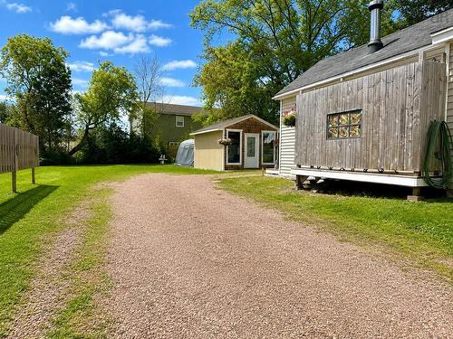 22 Chamberlain Street, Amherst, NS 
