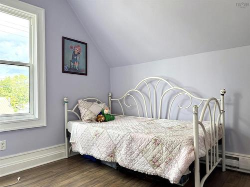 22 Chamberlain Street, Amherst, NS 