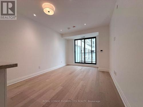 301 - 505 GLENCAIRN AVENUE , Toronto, Ontario M6B 0B2 3