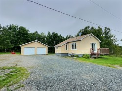 239 Route 111  La Corne, QC J0Y 1R0