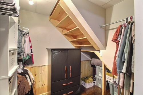 Closet - 239 Route 111, La Corne, QC 