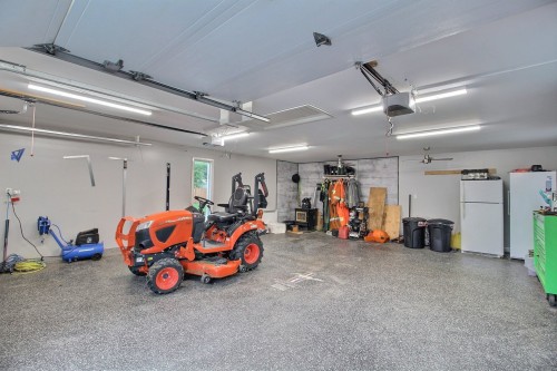 Garage - 239 Route 111, La Corne, QC 