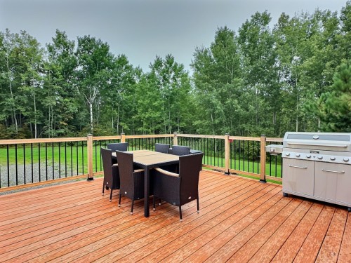 Patio - 239 Route 111, La Corne, QC 