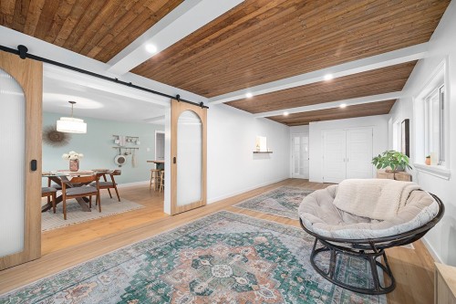 Salle familiale - 2 Av. Edgewood, Bristol, QC 