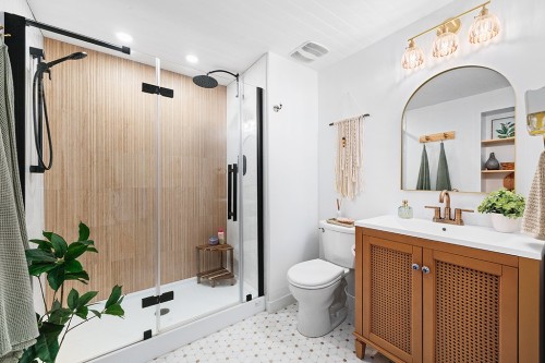 Salle de bains attenante à la CCP - 2 Av. Edgewood, Bristol, QC 