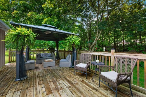 Terrasse - 2 Av. Edgewood, Bristol, QC 