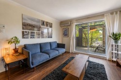 Salon - 