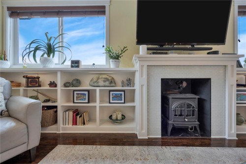 599 Hillcrest Ave, Ladysmith, BC 