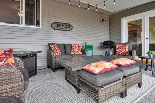599 Hillcrest Ave, Ladysmith, BC 