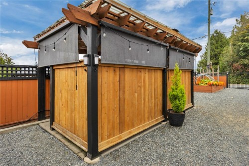599 Hillcrest Ave, Ladysmith, BC 