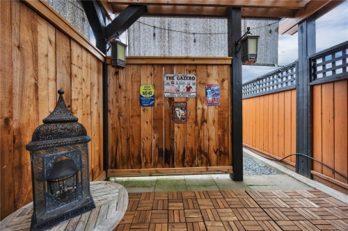 599 Hillcrest Ave, Ladysmith, BC 