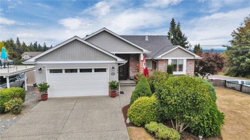599 Hillcrest Ave, Ladysmith, BC 
