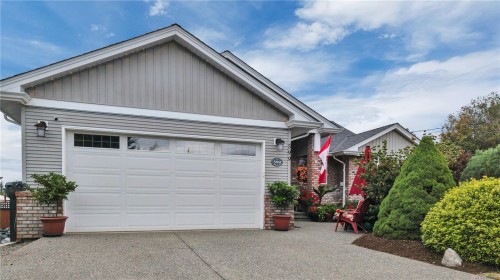 599 Hillcrest Ave, Ladysmith, BC 