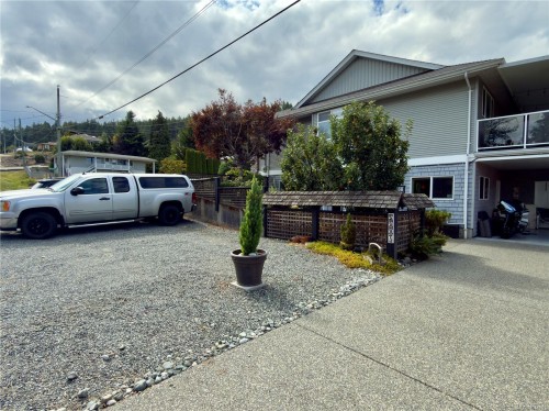 599 Hillcrest Ave, Ladysmith, BC 