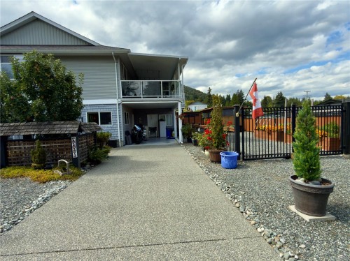 599 Hillcrest Ave, Ladysmith, BC 