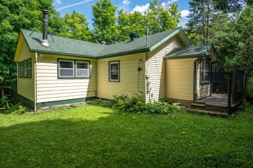 Face arrière - 1606 Ch. Bunn, Saint-Sauveur, QC 