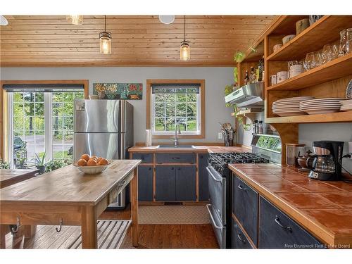25 Bell Hill Rd, Long Point, NB 