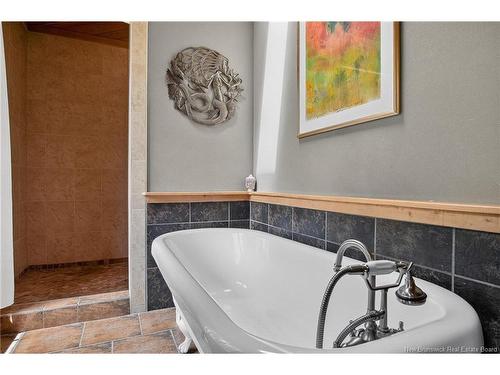 25 Bell Hill Rd, Long Point, NB 