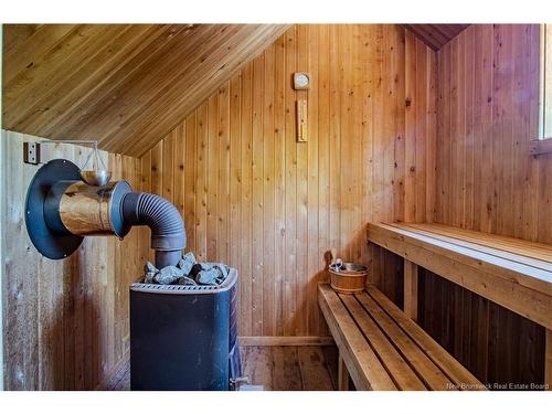 25 Bell Hill Rd, Long Point, NB 