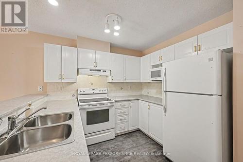 Chefs kitchen - 18 Daphne Crescent, Ottawa, ON 