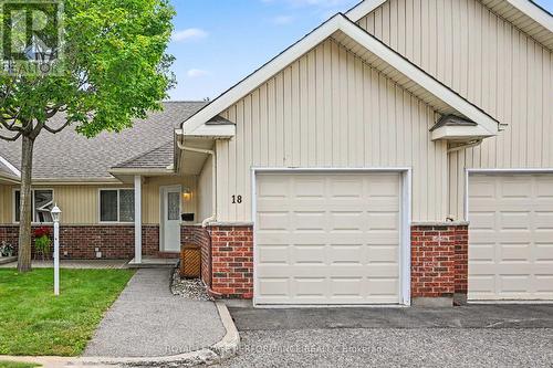 Welcome - 18 Daphne Crescent, Ottawa, ON 