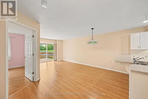 Pristine - 18 Daphne Crescent, Ottawa, ON 