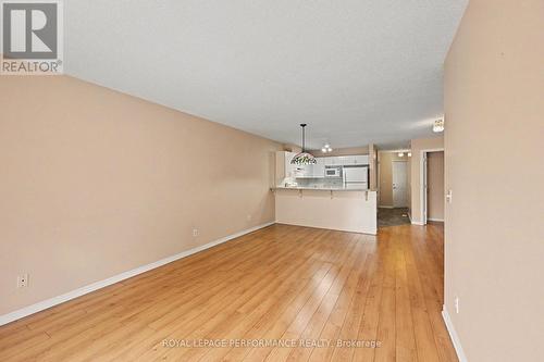 18 Daphne Crescent, Ottawa, ON 