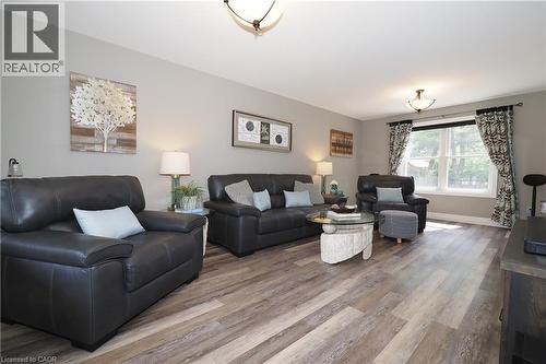 324 Cooper Street, Cambridge, ON 