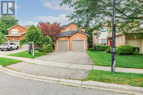 851 HILTON BOULEVARD  Newmarket, ON L3X 2H7