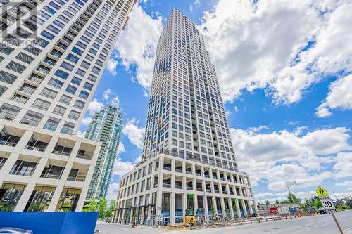 2208 - 36 ELM DRIVE W  Mississauga, ON L5B 0N3