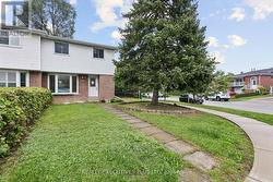 1037 STAINTON DRIVE  Mississauga, ON L5C 1G3